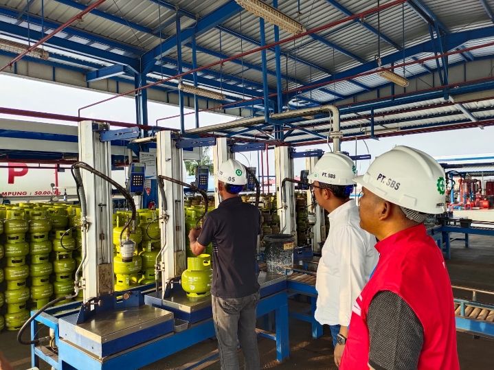 Pastikan Pengisian LPG Sesuai Standar, Pertamina Patra Niaga Sidak SPPBE Provinsi Riau