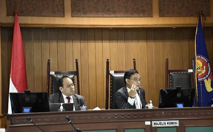 Dokumen Google Tidak Lengkap, Sidang Majelis di KPPU Tertunda