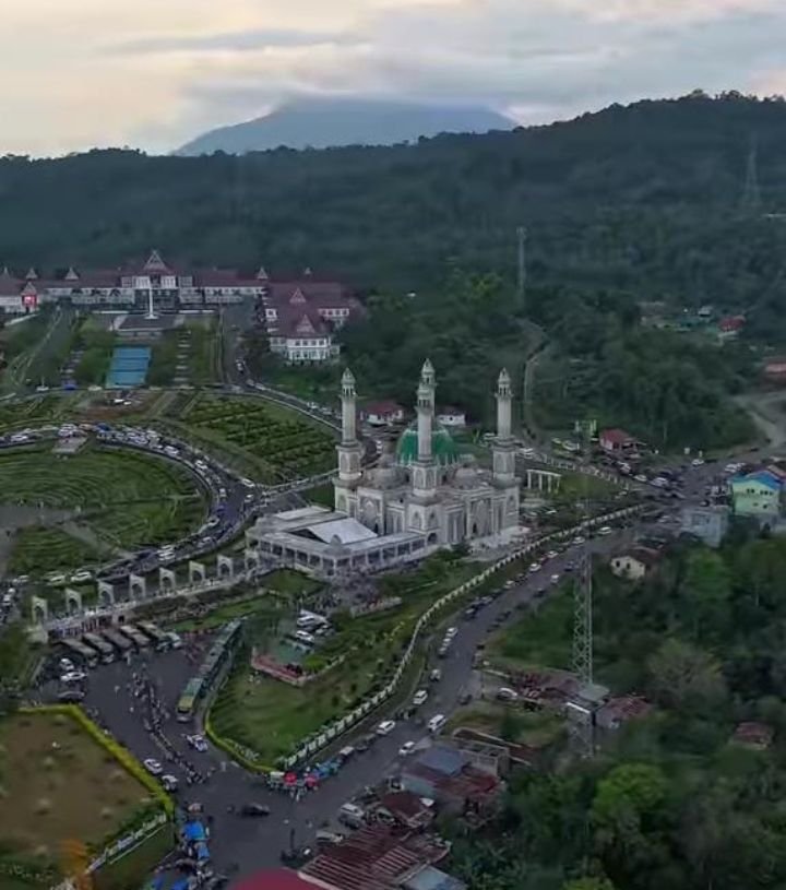 Bupati Dolly Pasaribu akan Lepas Rombongan di Masjid Agung Syahran Nur