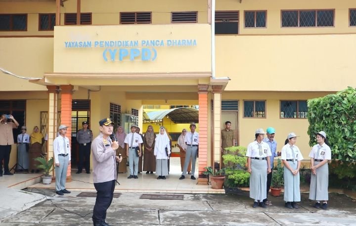Inisiatif AKBP Dudung Setyawan Berikan Bimbingan untuk Bangun Disiplin dan Kesadaran Hukum