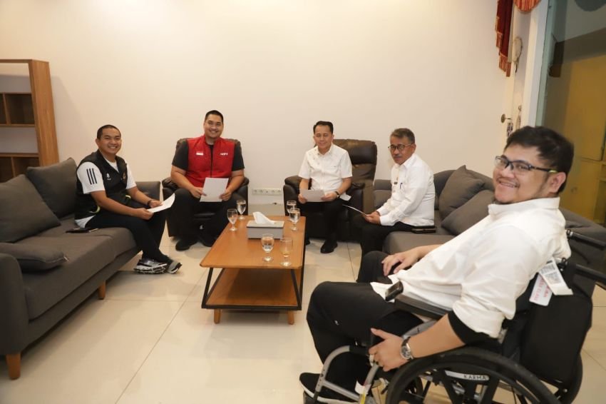 Tancap Gas, Pj Gubernur Sumut Agus Fatoni Bertemu Menpora Bahas Kesiapan PON