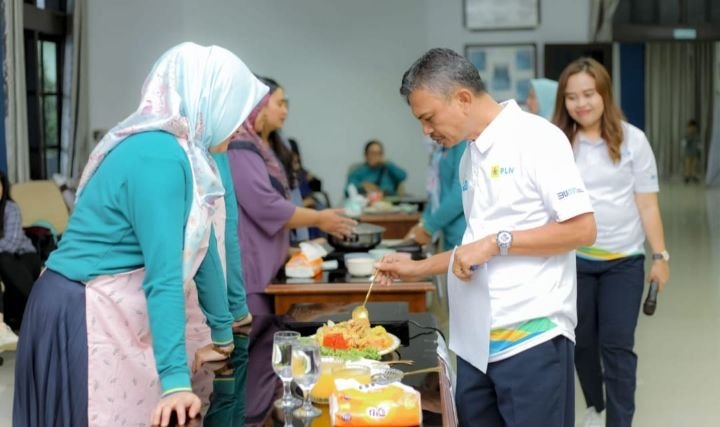 PLN UP3 Bukit Barisan Gandeng Tokoh Masyarakat PKK Gelar Lomba Memasak Gunakan Kompor Induksi