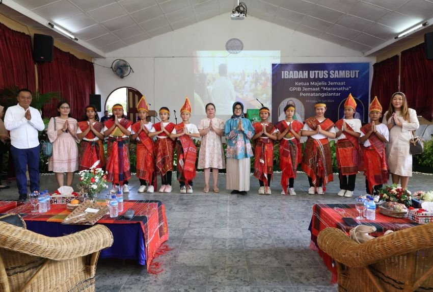 Walikota menghadiri acara Utus Sambut Pendeta/Ketua GPIB Maranatha