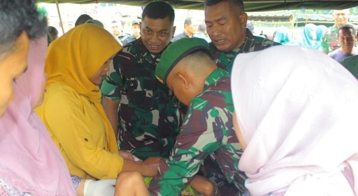 Dandim 0212/TS Dampingi Danrem 023/KS Tinjau Giat Khitanan Massal dan Bakti Sosial di Sibanggor Tonga Madina