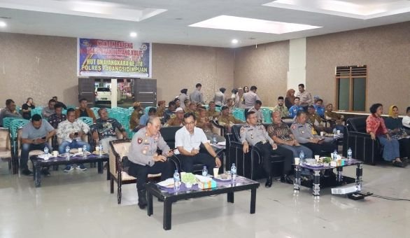 Polres Padangsidimpuan  Nonton Bareng Wayang Kulit, Ini Penjelasan AKBP Dudung Setyawan