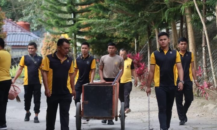 Personil Pakpak Bharat Melaksanakan Kegiatan Kurve Bersama