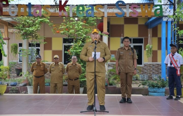 Pelaksana Harian Sekda Asahan Jadi Pembina Apel Di UPTD SMP Negeri I Kisaran