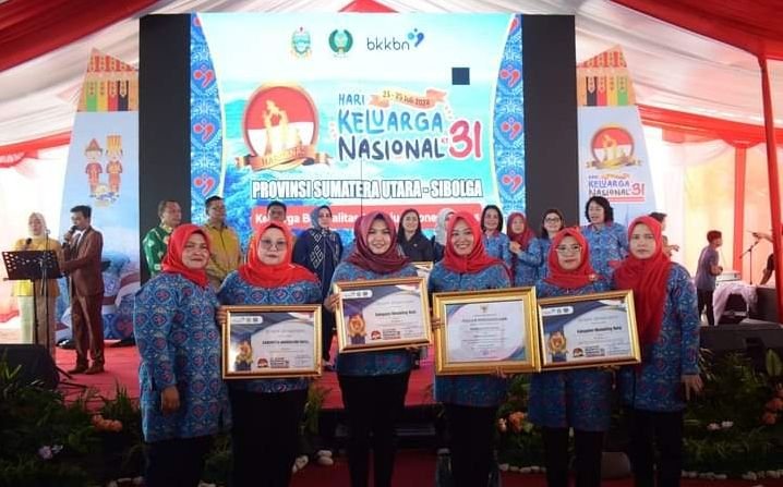 Madina Terima Tujuh Penghargaan pada Harganas Sumut