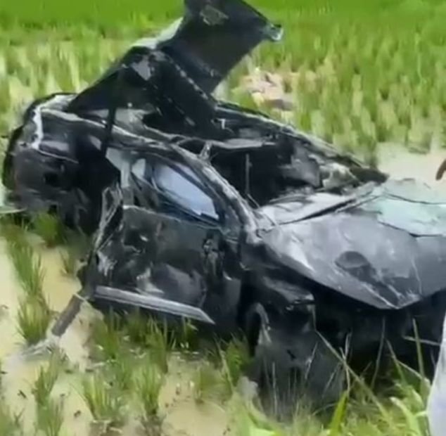 KA Tabrak Mobil Rush Terlempar ke Sawah, Ini Daftar Yang Tewas