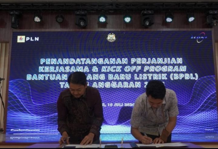 PLN Teken Perjanjian Pelaksanaan BPBL Dengan Dirjen Ketenagalistrikan Tahun Anggaran 2024