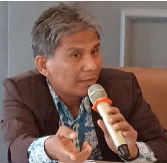 Abyadi Siregar ; Politeknik Negeri Medan Harus Kembalikan Uang Pemeriksaan Kesehatan dan Bebas Narkoba