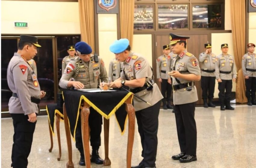 Irjen Pol Whisnu Hermawan Februanto Resmi Dilantik Sebagai Kapolda Sumatera Utara