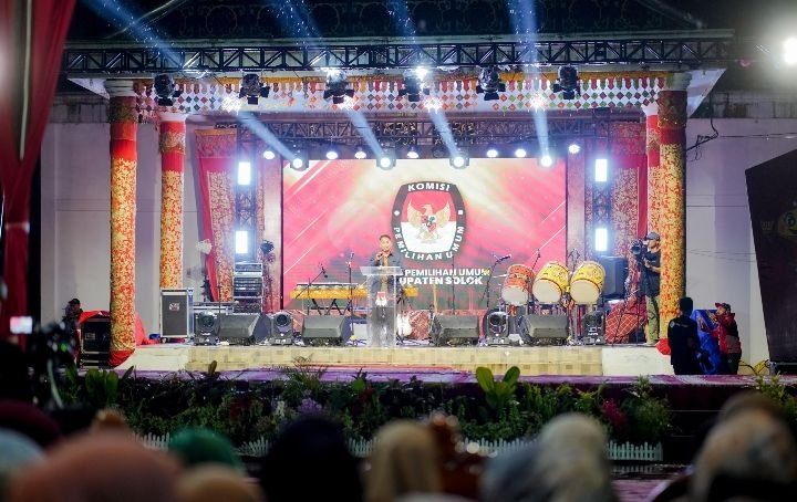 Tahapan Pemilihan Bupati dan Wakil Bupati Solok 2024 Peluncurannya Hadiri Bupati Solok diwakili  Asisten III Edityawarman, S.Sos, M.Si