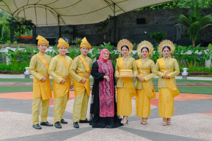 Anniversary 13th Riani Henna Berkarya, Gelar Event Terbesar di Pulau Sumatera, Hadirkan 8 Narasumber dan Henna Artist dari Berbagai Daerah