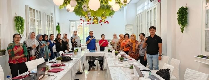 Kader Bimbingan USAID IUWASH Tangguh Dapat Pelatihan Jurnalistik