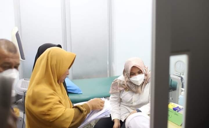 Wabup Atika Nasution Kembali Kunker ke Pantai Barat Madina