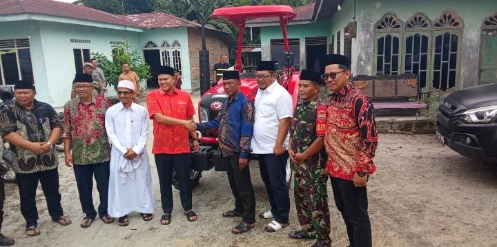 Syafari Jumat Bupati dan Wakil Bupati Sergai: Serahkan Bantuan Mesin Rotari di Masjid Nurul Iman Paya Nibung