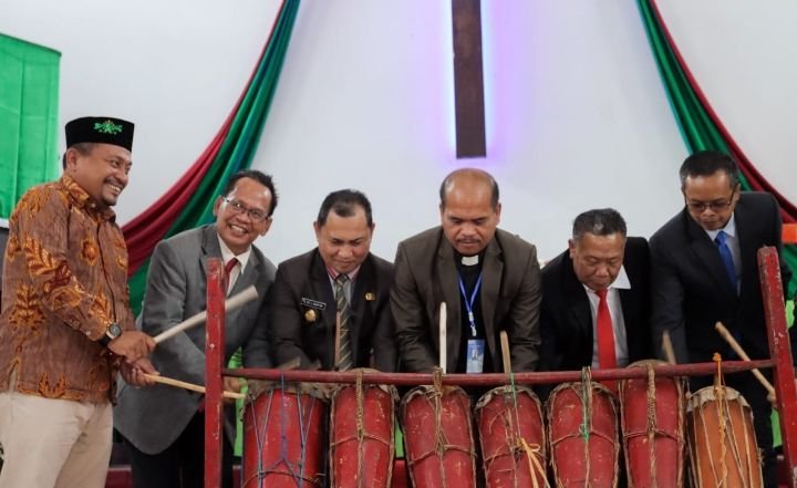 Sinode Sinunu Ke XI GKPPD Dihadiri Oleh Sekda Pakpak Bharat