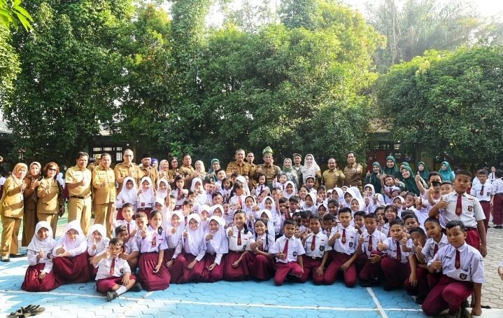 Pj Bupati Apresiasi Lingkungan SDN 105855 PTPN II Tanjung Morawa