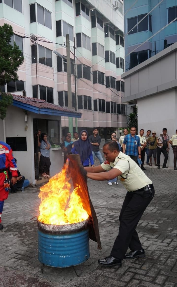 Antisipasi Kebakaran, BRI T.Tinggi Gelar Pelatihan Tanggap Darurat Bencana