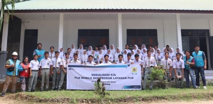 PLN UP3 Binjai Bangun Kesadaran Siswa di SMA 1 Gebang Pentingnya K3L dan Produk PLN