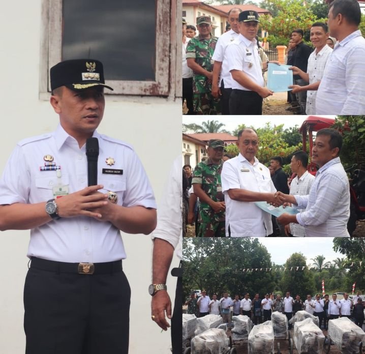 Pj Bupati Paluta serahkan Bantuan Alsintan Pompa Air ke 53 Kelompok Tani, Patuan Syukur : Semoga Petani semakin Sejahtera