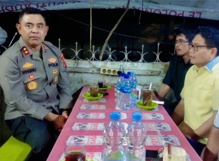 Kapolda Sumut Irjen Pol Whisnu Hermawan Februanto bersama Wakapolda Sumut, Bincang Ringan Dengan Wartswan di Warkop Jurnalis, Ini  Katanya