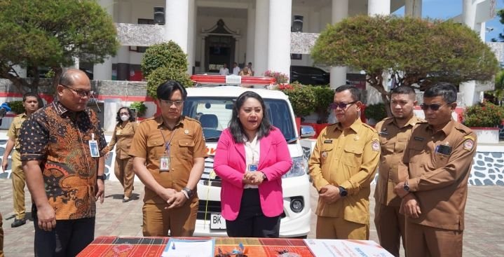 BNI Sumbang Ambulans , Bupati Toba Pesankan RSUD Porsea Tingkatkan Pelayanan