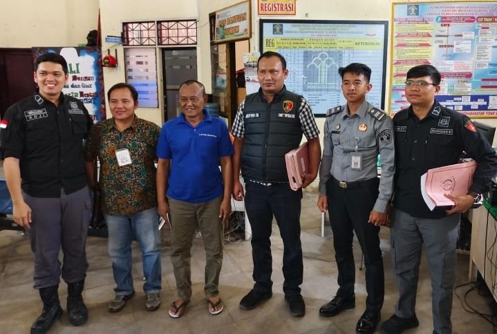 Polres Simalungun Serahkan Tersangka Korupsi Dana Desa Purwodadi ke Kejari