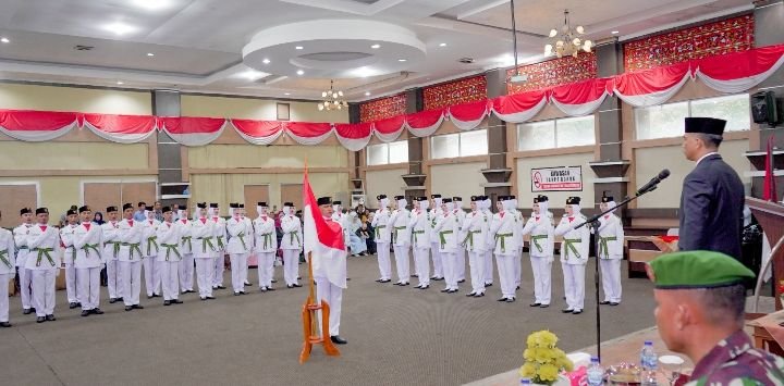 Bupati Kukuhkan 60 Anggota Paskibraka Kabupaten Solok Tahun 2024