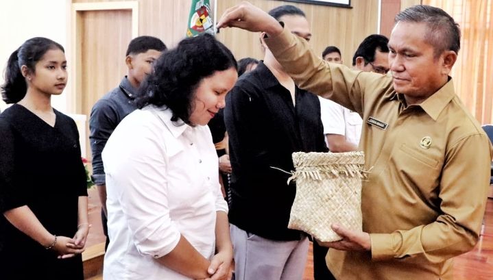 Pemkab Simalungun Berangkatkan Kontingen Pesparawi Ke Tingkat Prov. Sumut