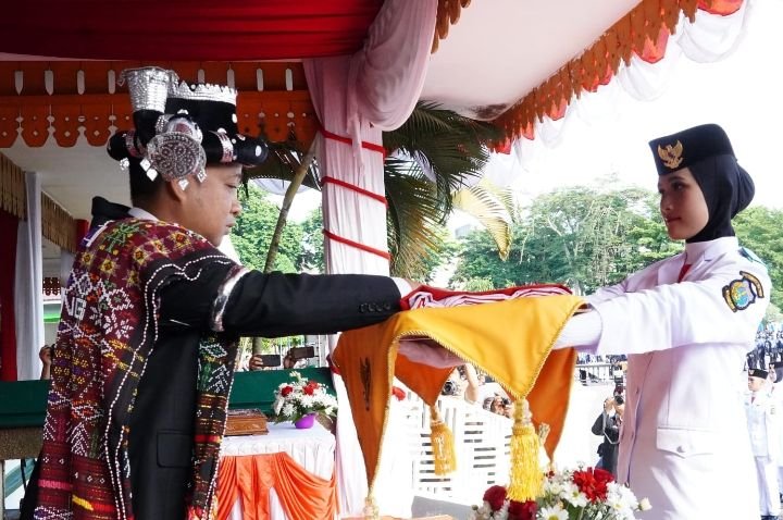 Upacara HUT RI 79 Tahun di Kota T. Tinggi Khidmat