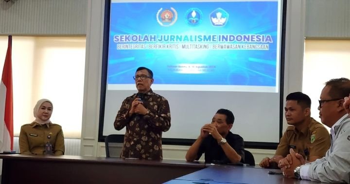 Ketum PWI Pusat Hendry Ch Bangun Buka Sekolah Jurnalisme Indonesia di Palembang