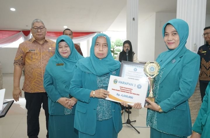 Bupati Asahan Buka Rakornis TP PKK