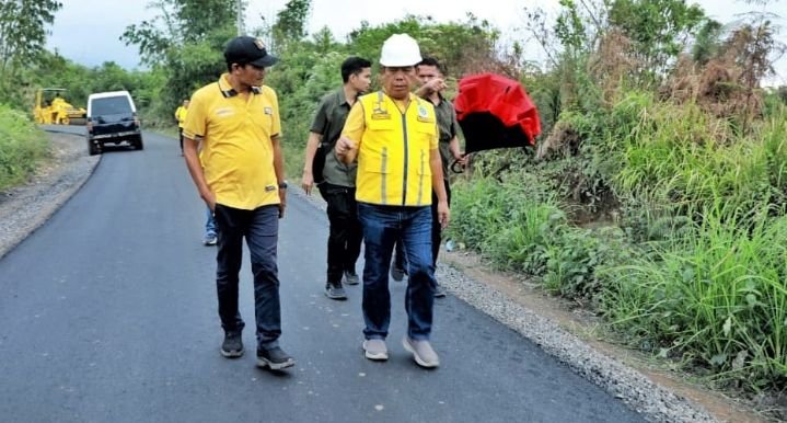Bupati Simalungun Tinjau Penanganan Long Segment Jalan di Kecamatan Dolok Silou