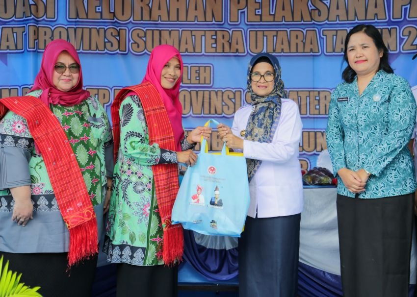 Wali Kota menyambut kunjungan Tim Evaluasi TP PKK Sumut dalam penilaian Lomba Pola Asuh Anak dan Remaja