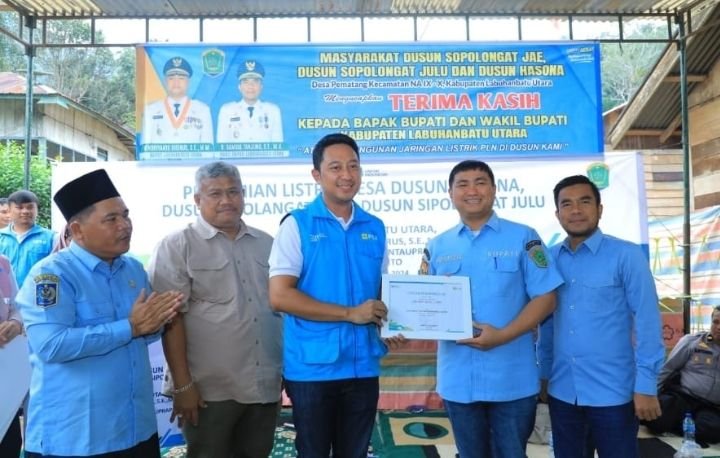 PLN UP3 Rantauprapat Beri Penghargaan ke Pemkab Labuhan Batu Utara