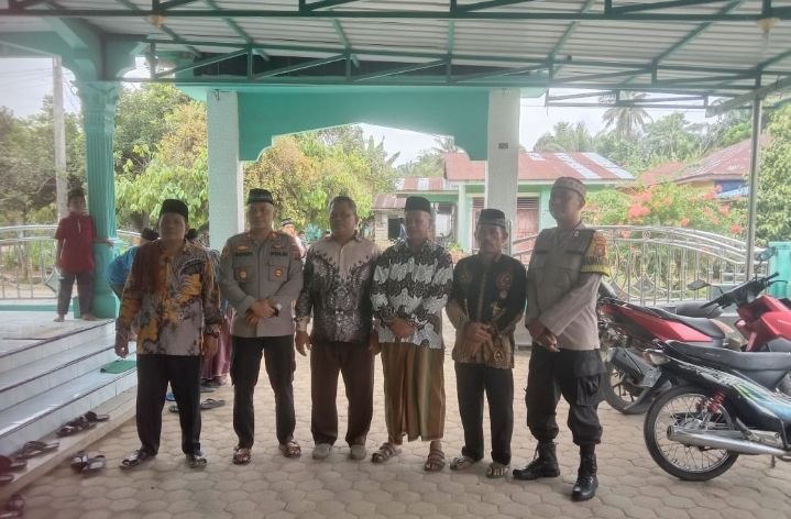 Kapolsek Perdagangan AKP Ibrahim Sopi, SH Gelar Jumat Curhat di Masjid Al Ikhlas: