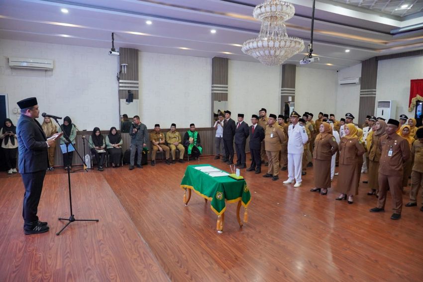 Lantik 54 Pejabat Manajerial, Bobby Nasution Sampaikan Pesan Tegas