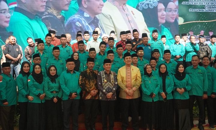 H. Arif Rahmansyah Marbun Kukuhkan Pengurus DPW Jam&rsquo;iyah Batak Muslim Indonesia Sumut