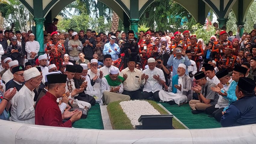 Haul ke-3 Haji Anif, UAH Sampaikan Pesan Terkait Bekal Menuju Akhirat