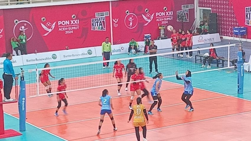 Voli Putri Jateng Sikat Sumsel  Tiga Set Langsung