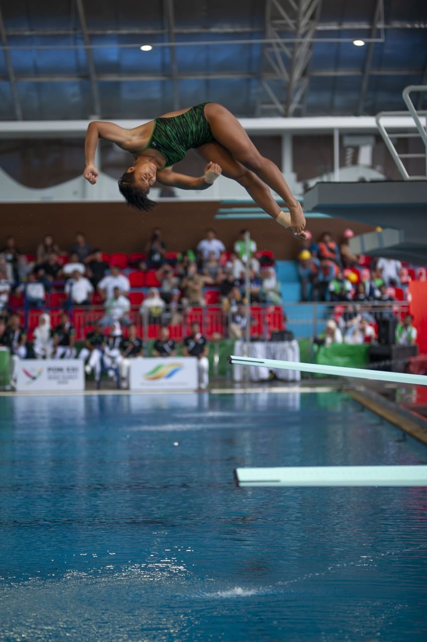 Aksi Akrobatik Gladies Larieta Lagi-lagi Hasilkan Emas untuk Jatim