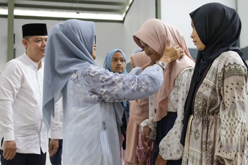 Wali Kota menghadiri peringatan Maulid Nabi Muhammad SAW 1446 H/2024 M Dinas Pendidikan bersama Guru-guru