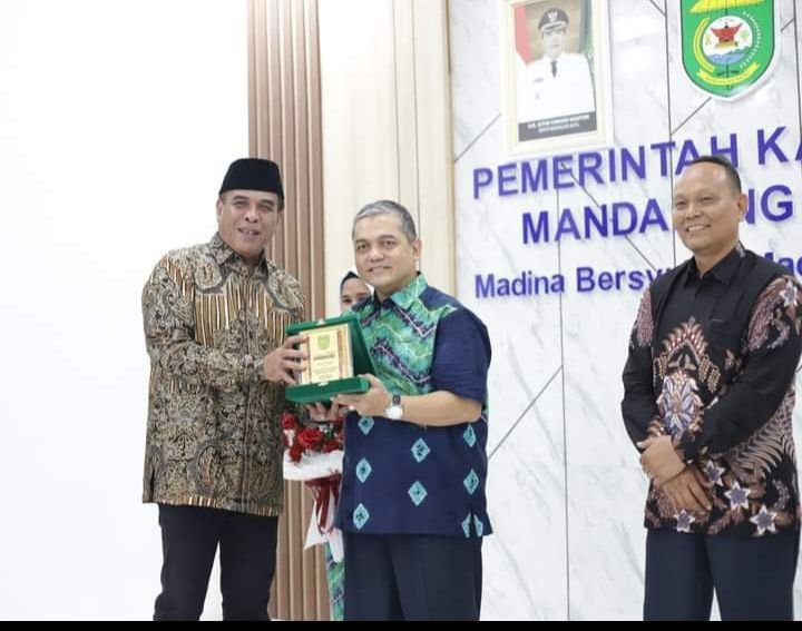 Pemkab Madina Gelar Pisah Sambut Pergantian 3 Forkopimda,Bupati Sukhairi Nasution : Mohon Maaf Kami, Selamat Bertugas di Tempat yang Baru