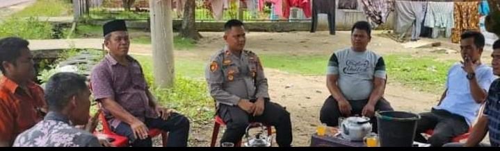 Kapolsek Barteng Polres Palas Melaksanakan Sambang Dan Patroli Dialogis