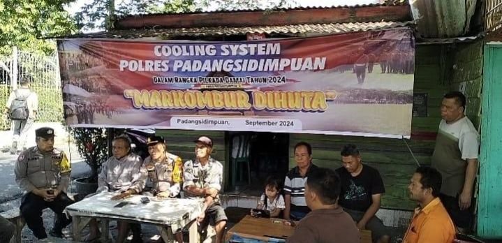 Kasat Binmas Polres Padangsidimpuan Gelar Cooling System di Ujungpadang