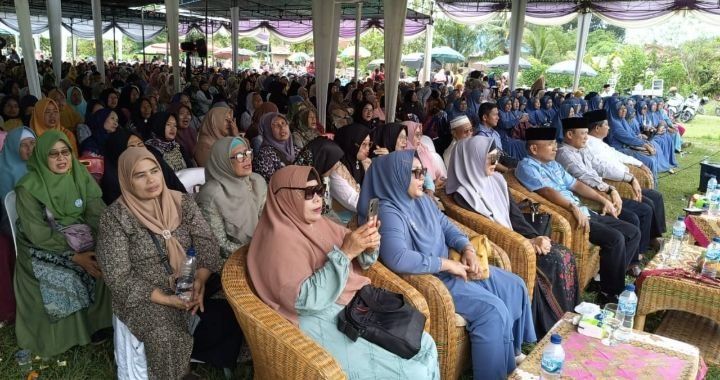 Ribuan Umat Muslim Gunung Maligas Simalungun  Tabligh Akbar Maulid Nabi Bersama Calon Bupati Anton Saragih.