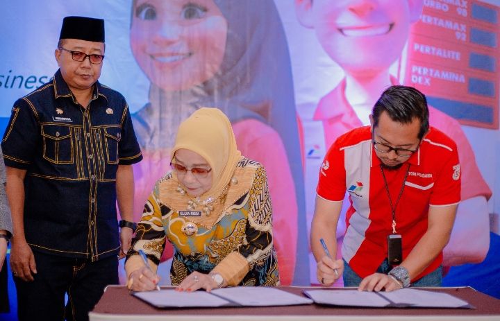 Pertamina Patra Niaga Regional Sumbagut dan Pemkab Labuhanbatu Resmikan Program EMBRIO