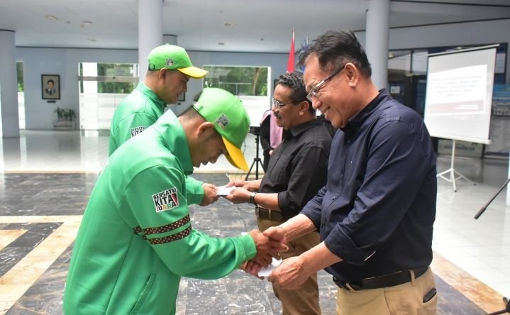 Rektor UNIMED Berangkatkan 158 Atlit & 27 Pelatih dari Civitas untuk Perkuat Kontingen Sumut pada PON XXI 2024